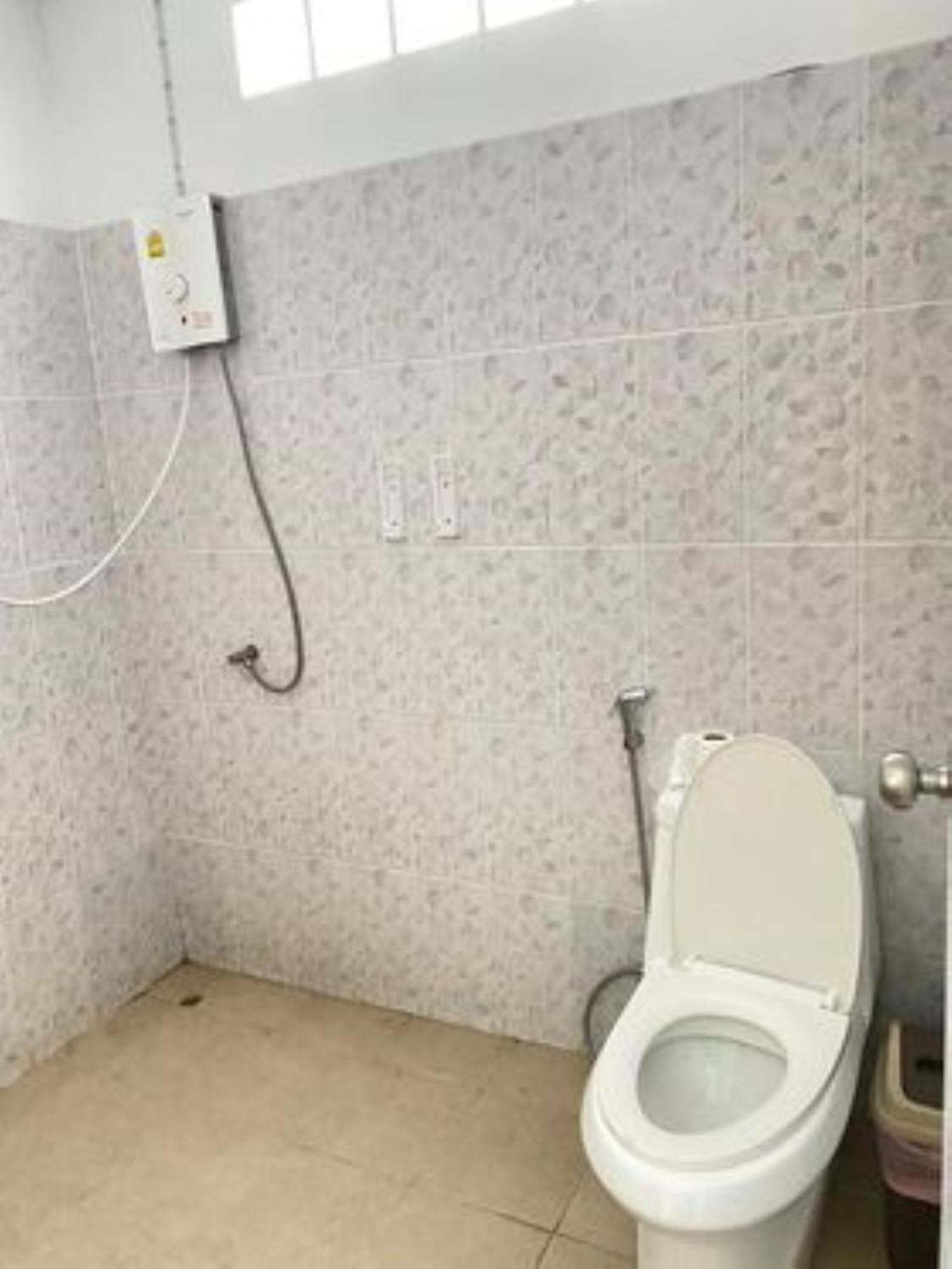 Hostel Lotus *