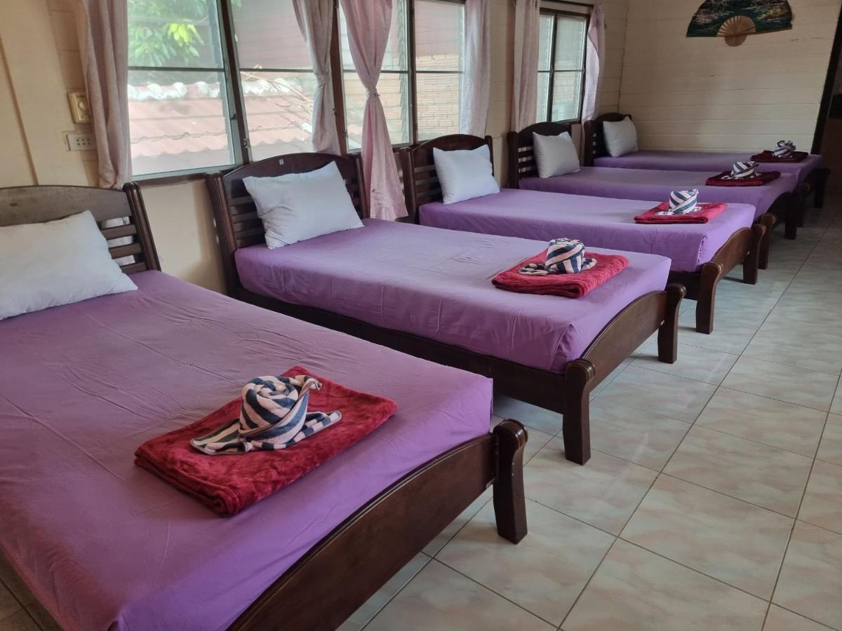 Lotus Hostel Koh Tao